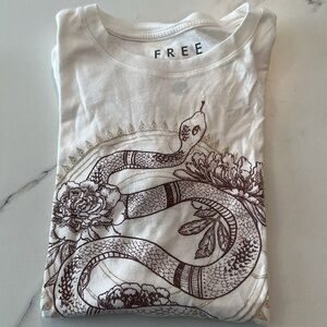 Free State white graphics tee with snake and flowers, large